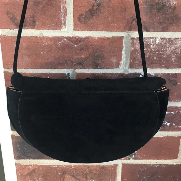 Vintage Cesare Martinoli‎ Black Suede Single Strap Gold Accent Purse - Picture 2 of 7